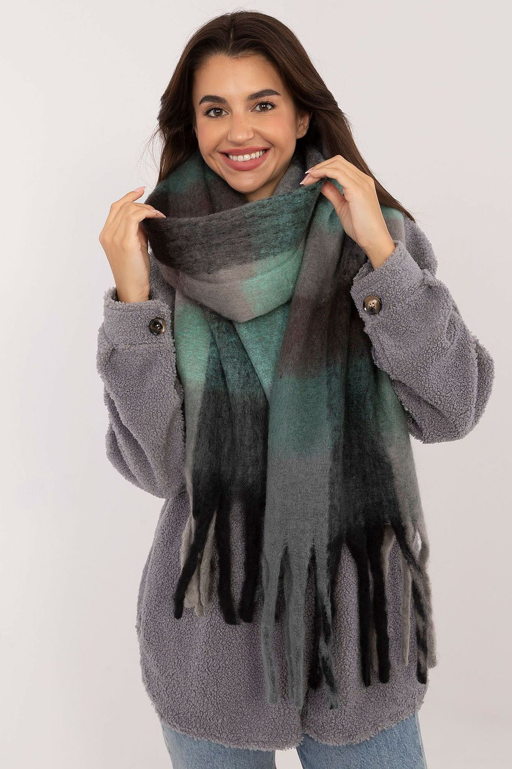  Scialle model 208266 AT 