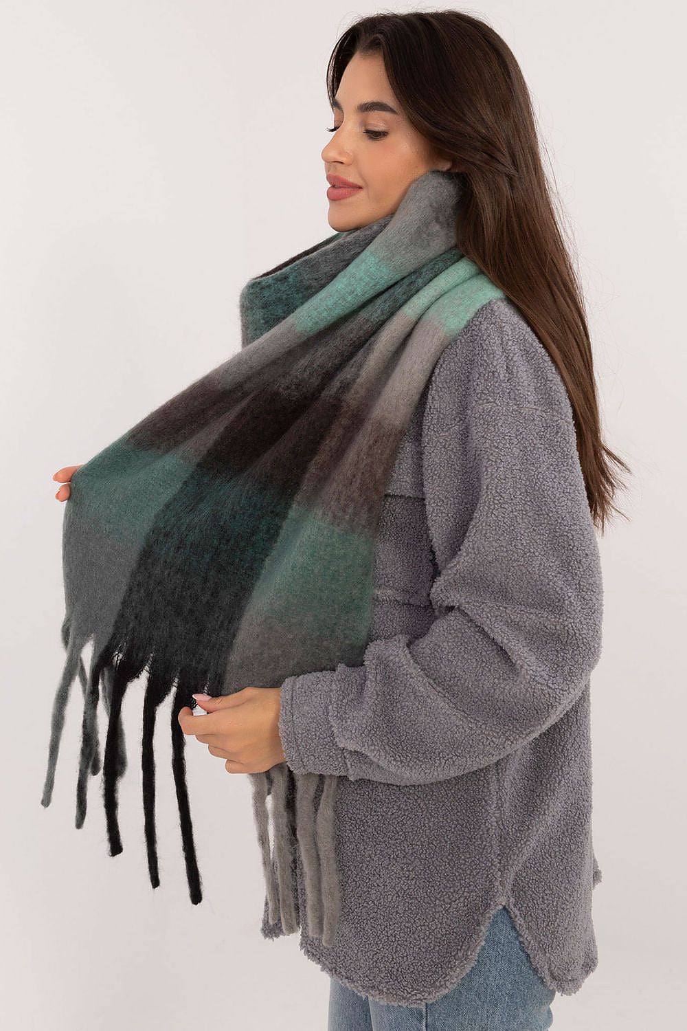  Scialle model 208266 AT 