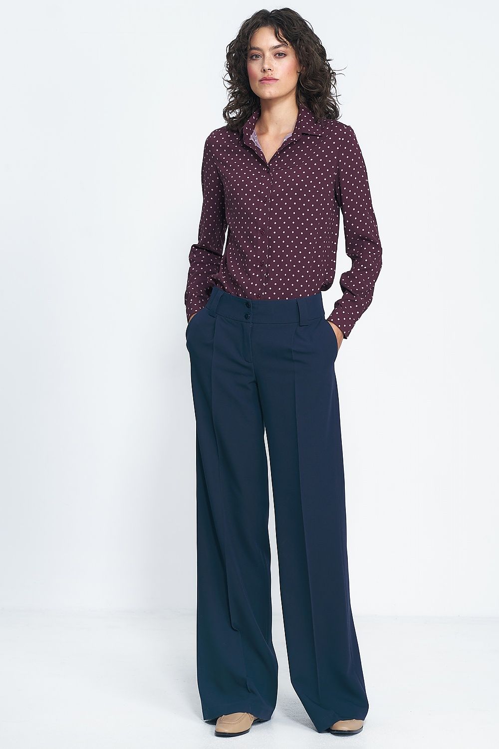  Pantaloni lunghi model 186118 Nife 